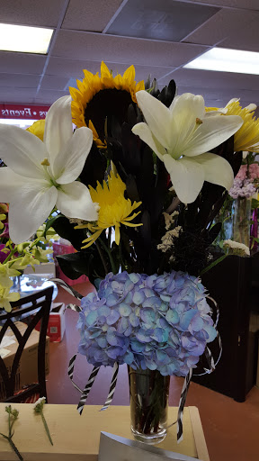 Florist «Blossoms Florist», reviews and photos, 913 N Peak St, Dallas, TX 75204, USA