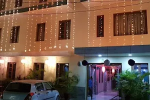 Manan Hotel & Restaurant image