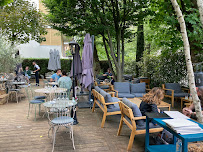 Atmosphère du Restaurant Le Pavillon Bleu à Maisons-Alfort - n°17