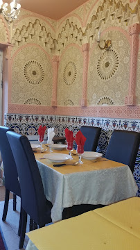 Atmosphère du Restaurant de spécialités d'Afrique du Nord Le Tassili à Maurepas - n°3