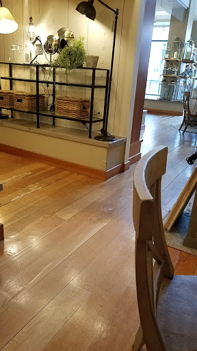 Furniture Store «Pottery Barn», reviews and photos, 2700 Clarendon Blvd r100, Arlington, VA 22201, USA