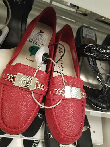 Shopping Mall «Meyerland Plaza», reviews and photos, 4700 Beechnut St, Houston, TX 77096, USA