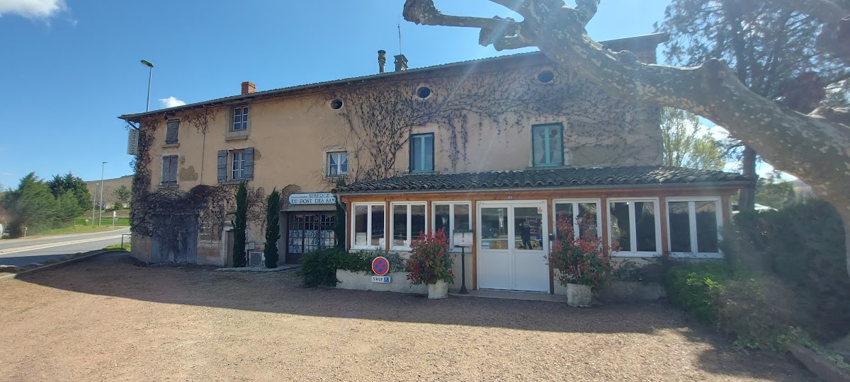 Auberge du Pont des Samsons à Quincié-en-Beaujolais (Rhône 69)