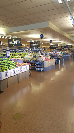 Grocery Store «Stop & Shop», reviews and photos, 333 W River St, Providence, RI 02904, USA