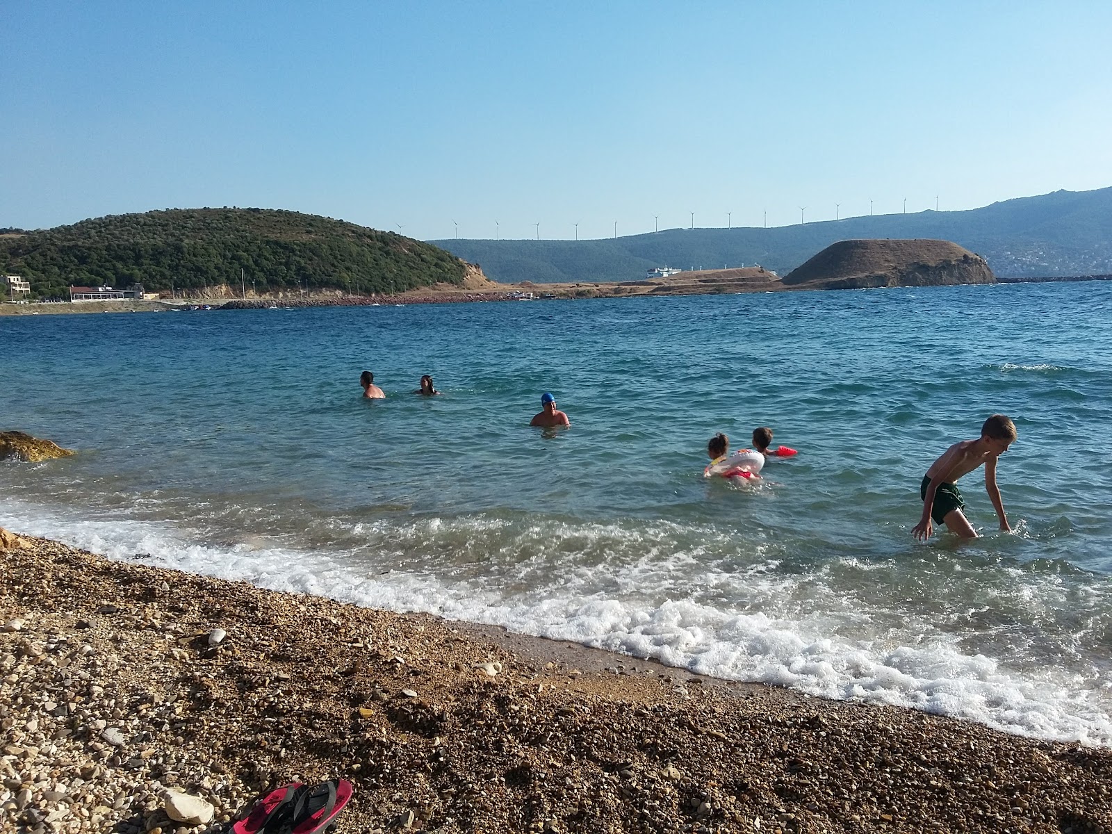 Foto von Cakmakli Beach III mit braune kiesel Oberfläche