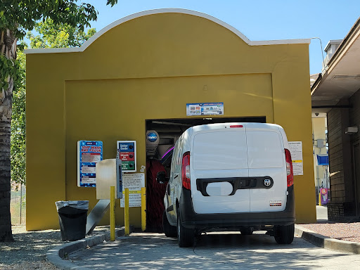 Arco Car Wash en Redlands