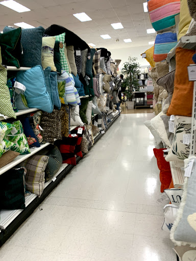 Department Store «Marshalls and HomeGoods», reviews and photos, 11251 NW 12th St, Miami, FL 33172, USA