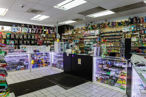 Tobacco Shop «Downtown Tobacco», reviews and photos, 381 Minnesota St, St Paul, MN 55101, USA