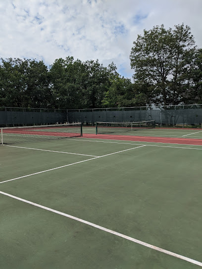 Winding Way Pool & Tennis Courts
