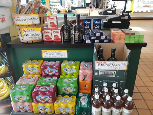 Grocery Store «D & D Market», reviews and photos, 675 Wolcott Hill Rd, Wethersfield, CT 06109, USA