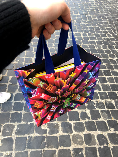Stores to buy women's zippered tote bags Roma
