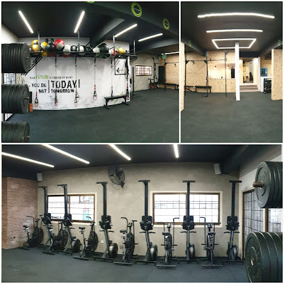 FITNESS LAB PERSONAL AND FUNCTIONAL TRAINING