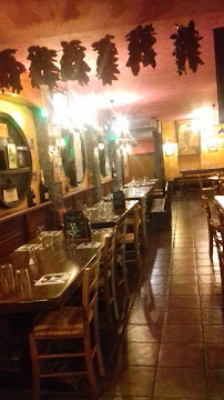 Atmosphère du Restaurant espagnol Los Dos Hermanos à Biarritz - n°13