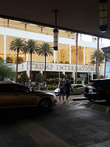 Department Store «Nordstrom Fashion Show», reviews and photos, 3200 Las Vegas Blvd S, Las Vegas, NV 89109, USA