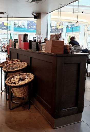 Coffee Shop «Starbucks», reviews and photos, 160 N Gulph Rd #1076, King of Prussia, PA 19406, USA