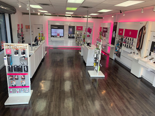 Cell Phone Store «T-Mobile», reviews and photos, 133-26 Springfield Blvd, Springfield Gardens, NY 11413, USA