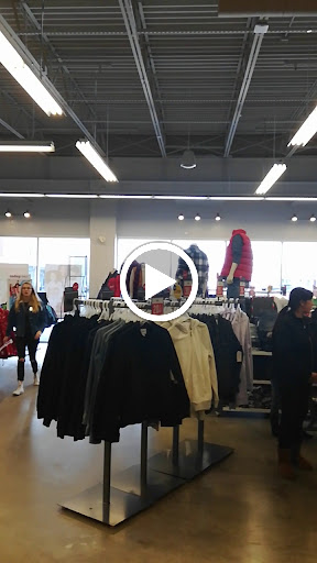Clothing Store «Old Navy», reviews and photos, 11211 120th Ave, Pleasant Prairie, WI 53158, USA