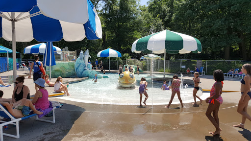 Park «Highland Park Aquatic Center», reviews and photos, 1840 Edgcumbe Rd, St Paul, MN 55116, USA