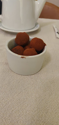 Truffe en chocolat du Restaurant français Chez Gabrielle à Paris - n°10