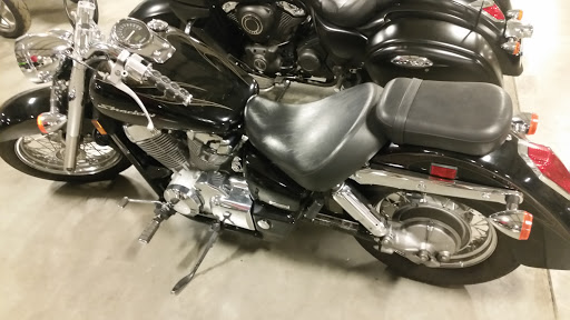 Motorcycle Dealer «Station Park Honda Powersports & RV center», reviews and photos, 830 S 9th St, Louisville, KY 40203, USA