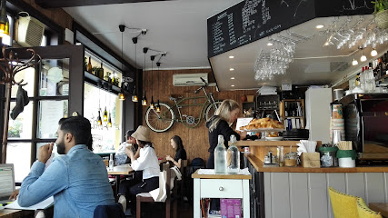 Løvetann Café & Bistro