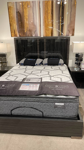Furniture Store «Rooms To Go & Rooms To Go Kids Furniture Store - Dadeland (Miami)», reviews and photos, 7360 N Kendall Dr, Miami, FL 33156, USA