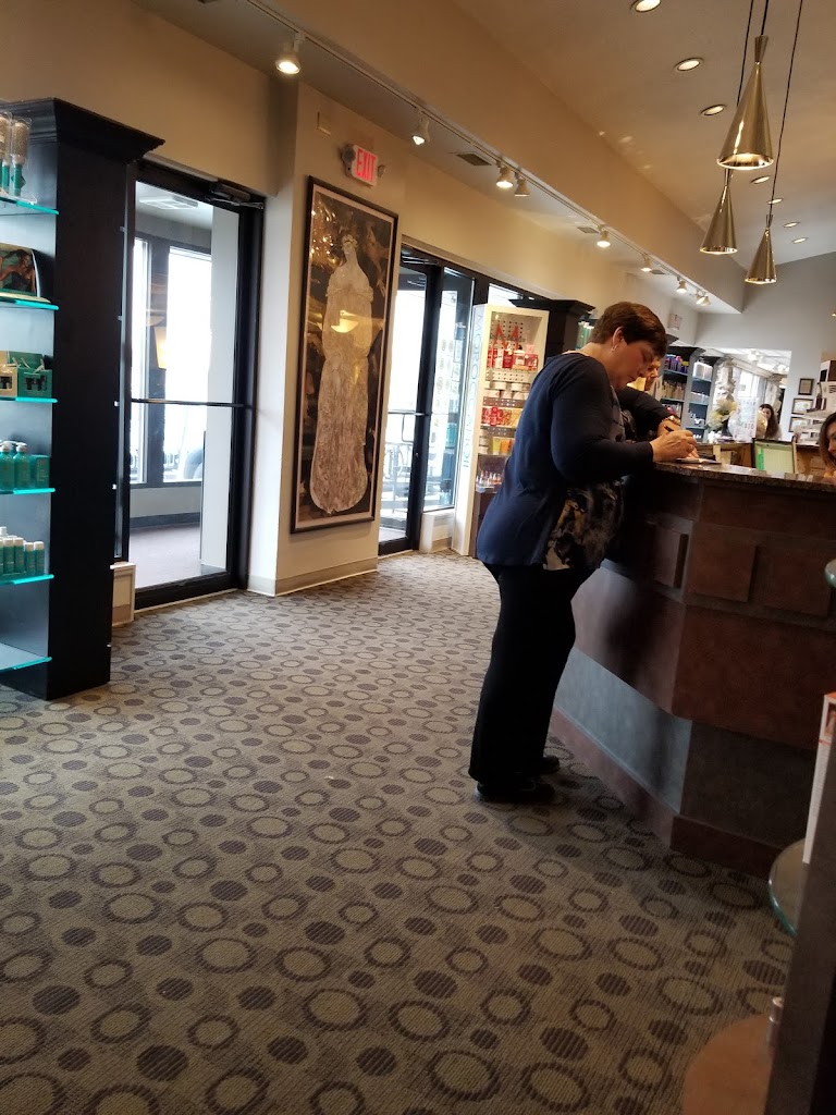 Creative Hair Design Salon & Spa 68154