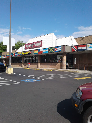 Supermarket «Fine Fare Supermarket», reviews and photos, 200 W Buttonwood St, Reading, PA 19601, USA