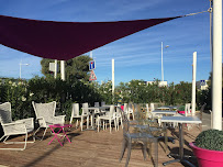 Atmosphère du Restaurant Le Bay à Six-Fours-les-Plages - n°2