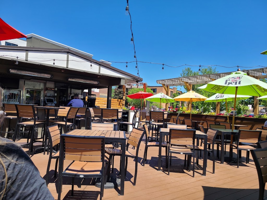 Junior's Restaurant & Tap House 54022