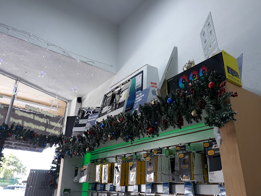 Computer Store «SMARTFIXTRONICS, Computer Phone Repair & SIM card Services.», reviews and photos, 7135 Collins Ave, Miami Beach, FL 33141, USA