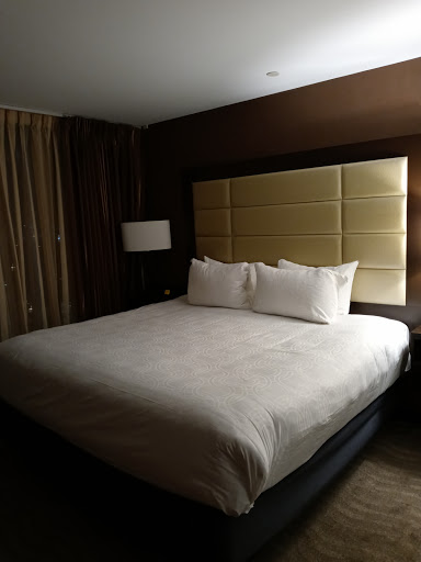 Hotel «Seneca Niagara Resort & Casino», reviews and photos, 310 4th St, Niagara Falls, NY 14303, USA