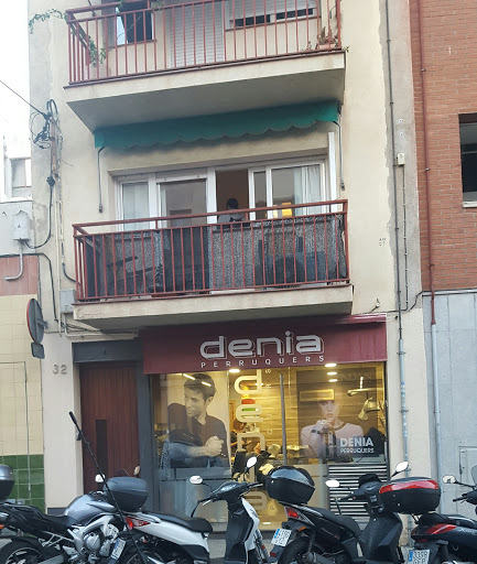 Denia perruquers en Mataró, Barcelona