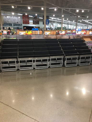 Grocery Store «Meijer», reviews and photos, 171 W Town Square Way, Oak Creek, WI 53154, USA