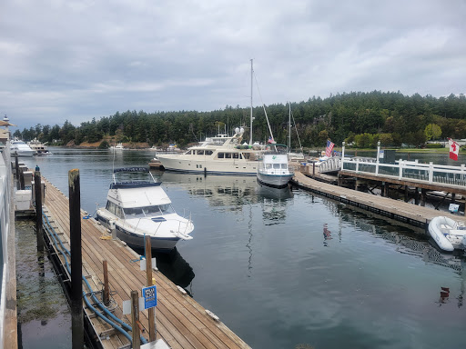 Grocery Store «Roche Harbor Grocery Store», reviews and photos, 248 Reuben Memorial Dr, Friday Harbor, WA 98250, USA