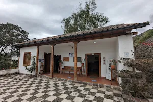 Quinta de Juan Montalvo image