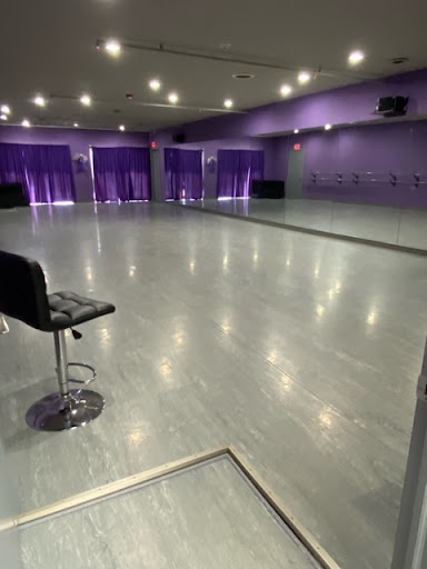Dance School «Shine Bright Dance Studio», reviews and photos, 942 Tiffany Rd A, Antioch, IL 60002, USA