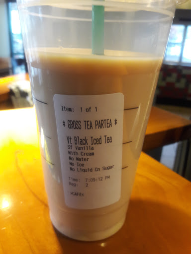 Coffee Shop «Starbucks», reviews and photos, 356 N Marketplace Dr, Centerville, UT 84014, USA