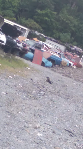 Salvage Yard «EZ Pull & Save Auto Parts», reviews and photos, 2401 Summer Valley Rd, New Ringgold, PA 17960, USA