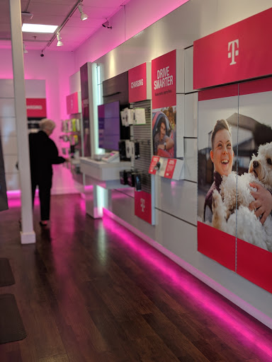 Cell Phone Store «T-Mobile», reviews and photos, 11700 Mukilteo Speedway B200, Mukilteo, WA 98275, USA