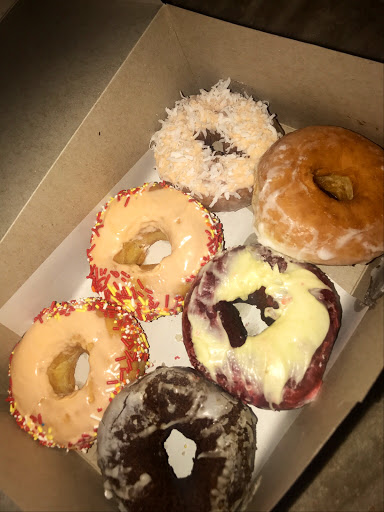 Donut Shop «Donut Kingdom», reviews and photos, 685 W Tennessee St, Tallahassee, FL 32304, USA
