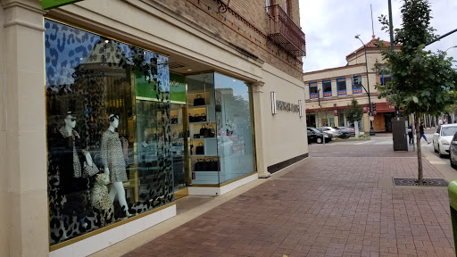 Fashion Accessories Store «Michael Kors», reviews and photos, 4747 Broadway St, Kansas City, MO 64112, USA
