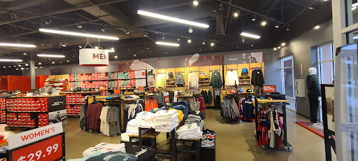 Shoe Store «PUMA», reviews and photos, 1650 Premium Outlet Blvd #333, Aurora, IL 60502, USA