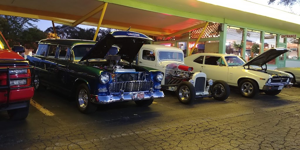 Skippers Restaurant 60090