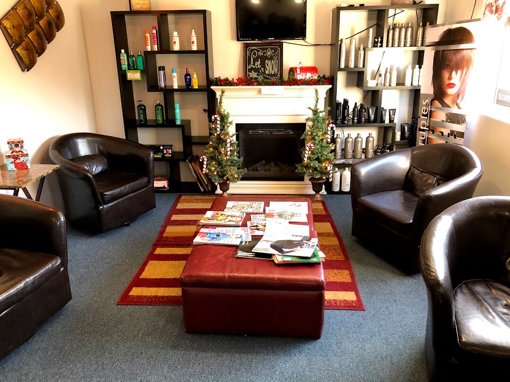 Carriage House Salon & Tanning 26038