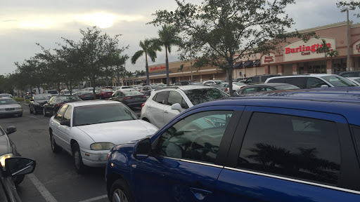 Clothing Store «Ross Dress for Less», reviews and photos, 1425 E Hallandale Beach Blvd, Hallandale Beach, FL 33009, USA