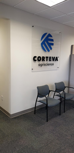 Sign Shop «FASTSIGNS», reviews and photos, 313 N Mattis Ave #114, Champaign, IL 61821, USA