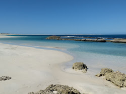 Oyster Bridge Beach'in fotoğrafı - rahatlamayı sevenler arasında popüler bir yer