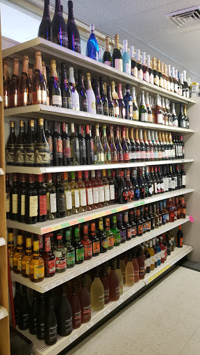 Liquor Store «Gate Six Liquor Store», reviews and photos, 15158 Fort Campbell Blvd, Oak Grove, KY 42262, USA