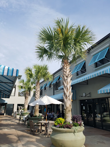 Shopping Mall «The Shops at Sea Pines Center», reviews and photos, 71 Lighthouse Rd #300, Hilton Head Island, SC 29928, USA